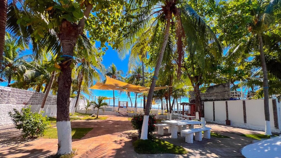 Quinta Brisas del Surf Playa La Libertad
