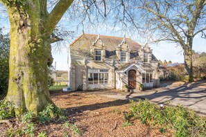 Exterior - 11 Bed in Pontardawe (oc-p30776) (Cilybebyll Pontardawe)