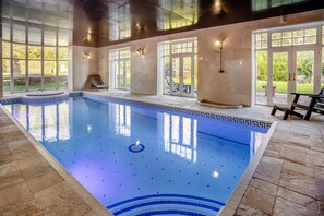屋内プール