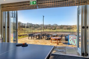 Dining - 11 Bed in Pontardawe (oc-p30776) (Cilybebyll Pontardawe)