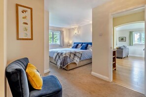 Iron/ironing board, travel cot, free WiFi, bed sheets - 2 Bed in Hanley William (oc-d30115) (Hanley William)