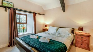 4 soverom, strykejern/-brett, reiseseng for barn og wi-fi (inkludert)