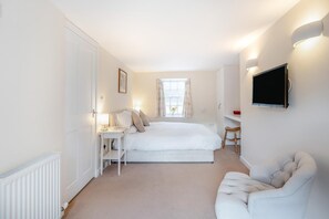 Travel cot, free WiFi, bed sheets - 2 Bed in Kirkcudbright (oc-a30803) (Kirkcudbright)