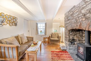 Télévision, cheminée