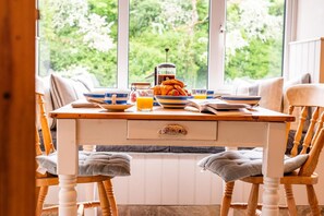 Dining - 1 Bed in Little Petherick (oc-a30789) (Little Petherick)