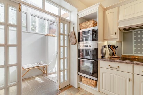 3 Bed in Weymouth (oc-m30895)