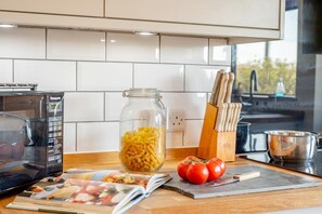 Dining - 4 Bed in Ringstead (oc-k30839) (Ringstead)