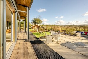 Outdoor dining - 3 Bed in Foulsham (oc-b30933) (Foulsham)