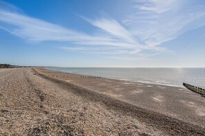 Beach - 1 Bed in Pevensey Bay (oc-s31012) (Pevensey Bay)