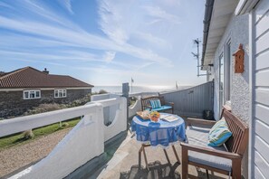 Outdoor dining - 1 Bed in Pevensey Bay (oc-s31012) (Pevensey Bay)