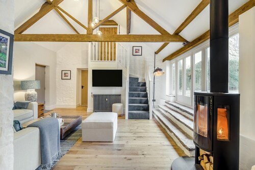 4 Bed in Nant-y-derry (oc-p30804)