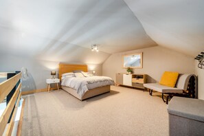 Iron/ironing board, travel cot, free WiFi, bed sheets