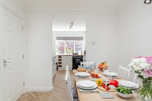 Dining - 2 Bed in Church Fenton (oc-m30985) (Church Fenton)