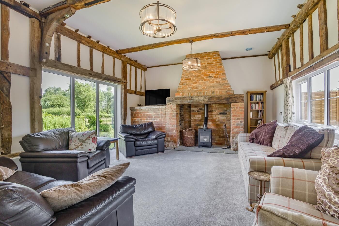 5 Bed In Roxwell (Oc-t30824) - Chelmsford