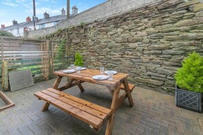 Outdoor dining - 3 Bed in Portreath (oc-c30852) (Portreath)