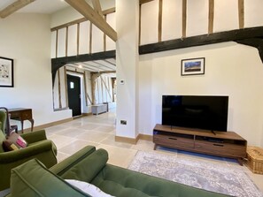 TV - 1 Bed in Wilby (oc-s30230) (Wilby)