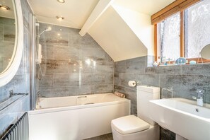 Towels - 3 Bed in Staithes (oc-k30969) (Staithes)