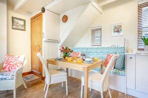 Dining - 3 Bed in Staithes (oc-k30969) (Staithes)