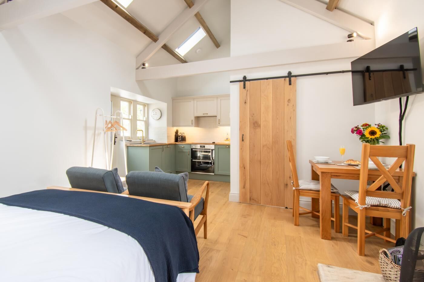 مكواة/لوح كي وواي فاي مجانًا وملاءات أسرّة