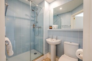 Towels - 2 Bed in East Anstey (oc-k31022) (East Anstey)