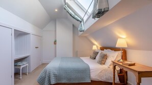 1 bedroom, travel cot, free WiFi, bed sheets - 1 Bed in East Anstey (oc-w31023) (East Anstey)