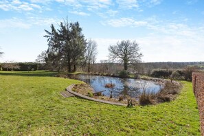Property grounds - 2 Bed in East Anstey (oc-h31024) (East Anstey)