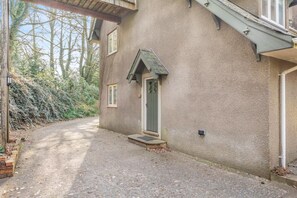 Exterior - 2 Bed in East Anstey (oc-h31024) (East Anstey)