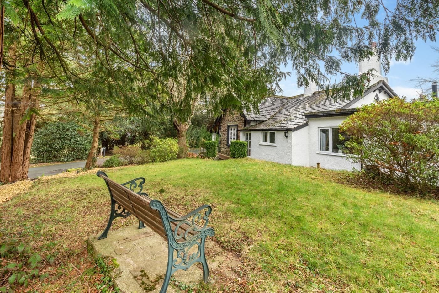 المنطقة المحيطة بالمنشأة