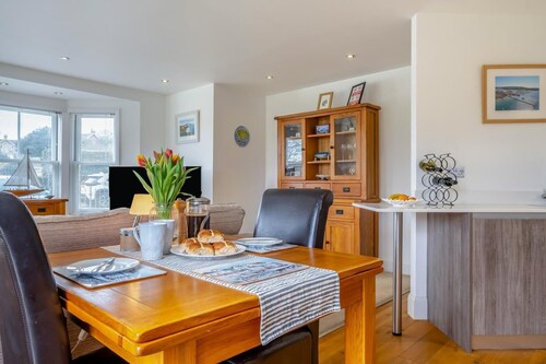1 Bed in Freshwater (oc-h30962)