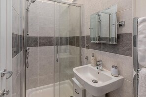 Towels - 2 Bed in St. Ives (oc-k30934) (Carbis Bay)
