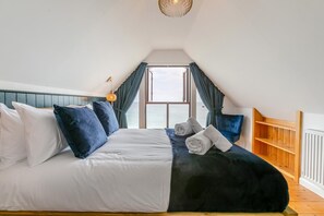 Free WiFi, bed sheets - 3 Bed in Coverack (oc-b31082) (Coverack)