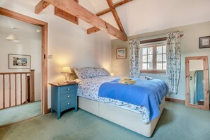 Iron/ironing board, free WiFi, bed sheets - 2 Bed in Corfe Castle (oc-a30970) (Corfe Castle)