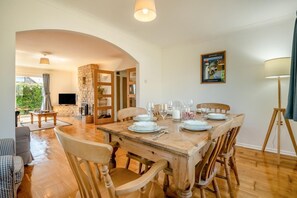Dining - 3 Bed in Worth Matravers (oc-l31049) (Worth Matravers)