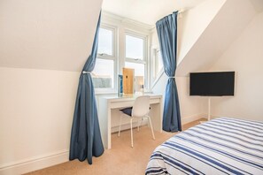 2 bedrooms, free WiFi, bed sheets - 2 Bed in Swanage (oc-b31105) (Swanage)