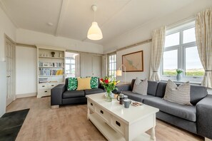 TV, fireplace - 3 Bed in Bamburgh (oc-l31103) (Bamburgh)