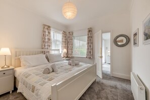 3 chambres, lit parapluie, Wi-Fi gratuit, draps fournis