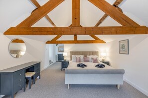 Iron/ironing board, free WiFi, bed sheets - 6 Bed in Docklow (oc-d31042) (Docklow)