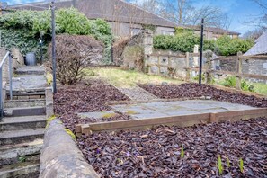 Property grounds - 2 Bed in Hawick (oc-p30967) (Hawick)