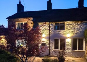 Exterior - 4 Bed in Little Hayfield (oc-c31097) (Little Hayfield)