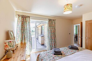 Travel cot, free WiFi, bed sheets - 2 Bed in Llanarmon Dyffryn Ceiriog (oc-b31110) (Llanarmon Dyffryn Ceiriog)