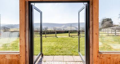 5 Bed in Hundred House (oc-l31090)