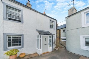 Exterior - 2 Bed in Pooley Bridge (oc-l31060) (Pooley Bridge)