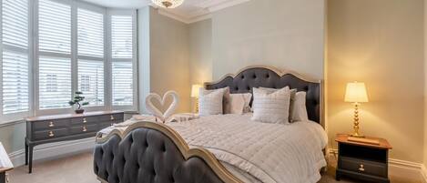 Fer et planche à repasser, Wi-Fi gratuit, draps fournis