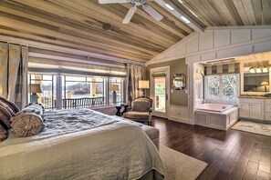 4 Schlafzimmer, Schreibtisch, Bügeleisen/Bügelbrett, WLAN