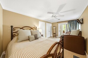 4 bedrooms, desk, iron/ironing board, WiFi - Lux Norris Lake Home|Private Dock & Stunning Views (LaFollette)