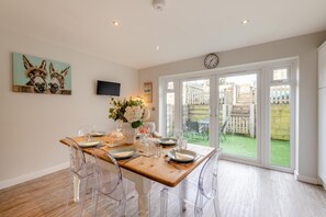 Dining - 3 Bed in Camber (oc-s31125) (Camber)