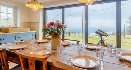 4 Bed in Llangower (oc-f31072)