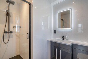 Towels - 3 Bed in Cockermouth (oc-o31515) (Setmurthy)