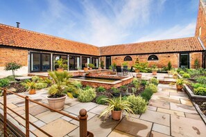 Terrace/patio - 2 Bed in Barton Turf (oc-i29127) (Neatishead)