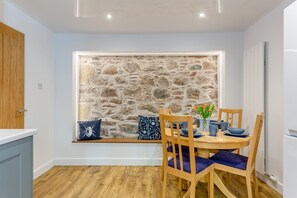 Dining - 3 Bed in Avoch (oc-c31805) (Avoch)